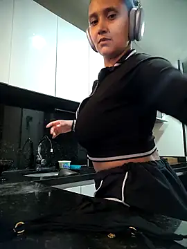 Esmeralda333 online show from 02/23/26, 12:50