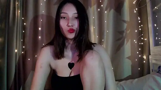 Snapshot of Ray_Ayanami chatting on 10/23/25, 04:27 Ray Ayanami online show from 10/23/25, 04:27