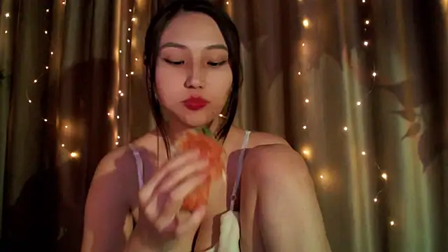 Snapshot of Ray_Ayanami chatting on 09/25/25, 03:51 Ray Ayanami online show from 09/25/25, 03:51