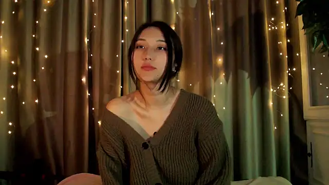 Snapshot of Ray_Ayanami chatting on 09/17/25, 01:46 Ray Ayanami online show from 09/17/25, 01:46