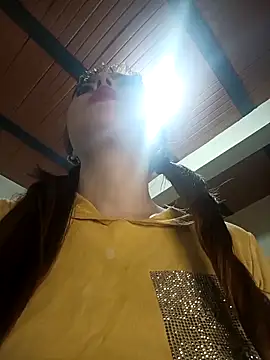 valery-lyma online show from 10/16/25, 05:27