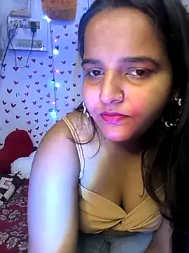 Snapshot of QueerSofty chatting on 10/08/25, 04:47 QueerSofty online show from 10/08/25, 04:47