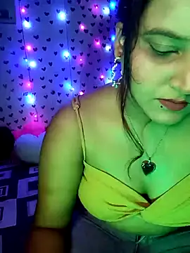 Snapshot of QueerSofty chatting on 09/13/25, 06:30 QueerSofty online show from 09/13/25, 06:30