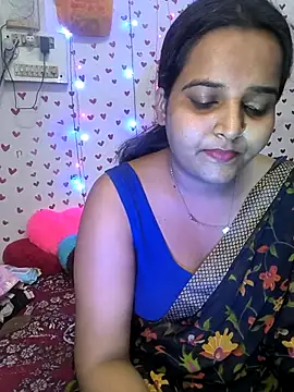 Snapshot of QueerSofty chatting on 09/30/25, 10:21 QueerSofty online show from 09/30/25, 10:21