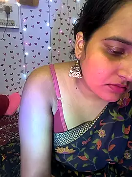 Snapshot of QueerSofty chatting on 10/11/25, 01:45 QueerSofty online show from 10/11/25, 01:45