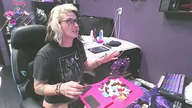 oddywithabody online show from 02/23/26, 01:51