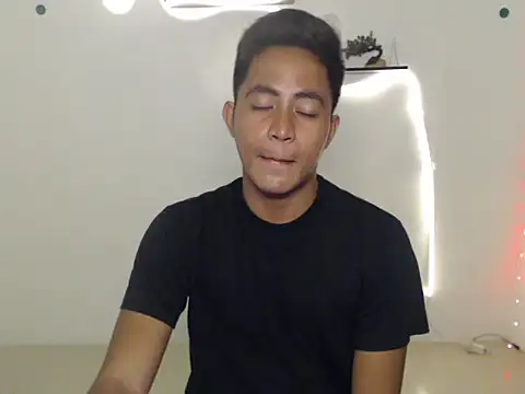 Lloyd wintours online show from 03/09/26, 08:12