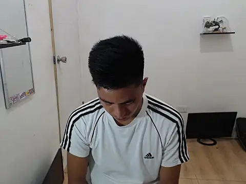 Lloyd wintours online show from 11/13/25, 04:11