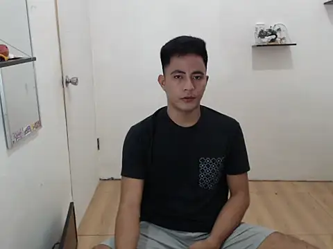 Lloyd wintours online show from 11/16/25, 09:58