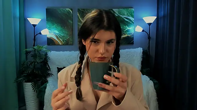 AnoraDark online show from 09/14/25, 06:19