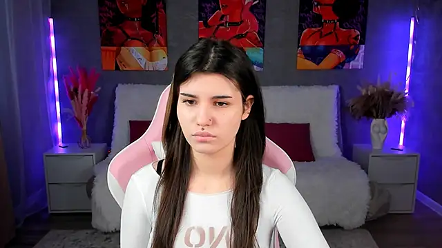 AnoraDark online show from 04/13/26, 02:21