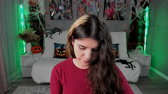 AnoraDark online show from 10/14/25, 09:25