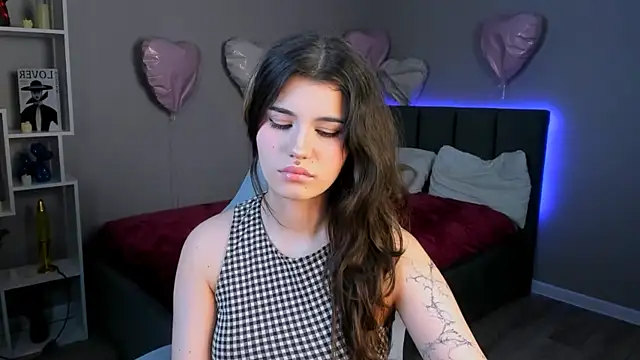 AnoraDark online show from 03/31/26, 08:22