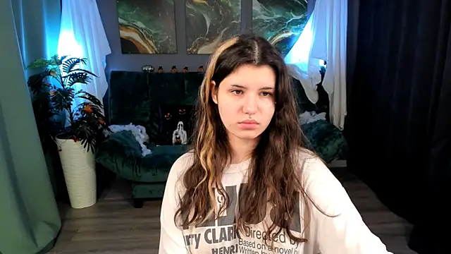 AnoraDark online show from 11/08/25, 01:25