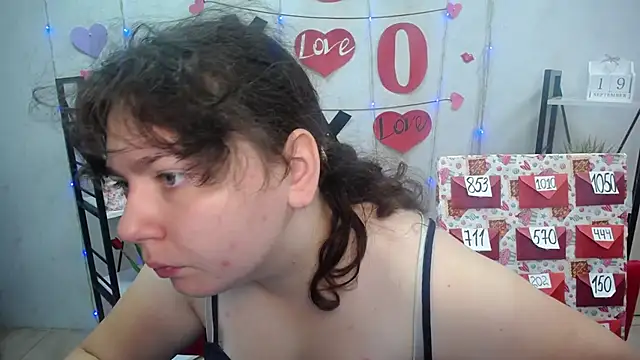 Snapshot of NeonilaLisova chatting on 09/19/25, 05:22 NeonilaLisova online show from 09/19/25, 05:22