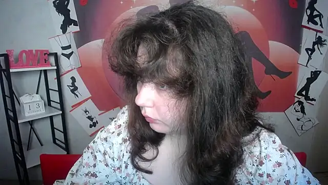 Snapshot of NeonilaLisova chatting on 11/13/25, 06:06 NeonilaLisova online show from 11/13/25, 06:06