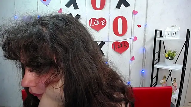 Snapshot of NeonilaLisova chatting on 10/11/25, 05:19 NeonilaLisova online show from 10/11/25, 05:19