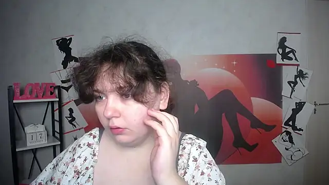 Snapshot of NeonilaLisova chatting on 11/23/25, 06:01 NeonilaLisova online show from 11/23/25, 06:01