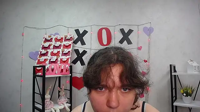 Snapshot of NeonilaLisova chatting on 09/21/25, 05:23 NeonilaLisova online show from 09/21/25, 05:23