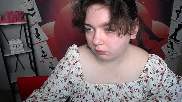 Snapshot of NeonilaLisova chatting on 11/14/25, 06:28 NeonilaLisova online show from 11/14/25, 06:28