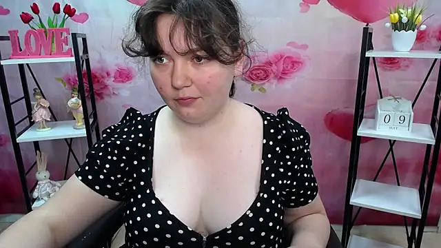 NeonilaLisova online show from 05/09/26, 11:02