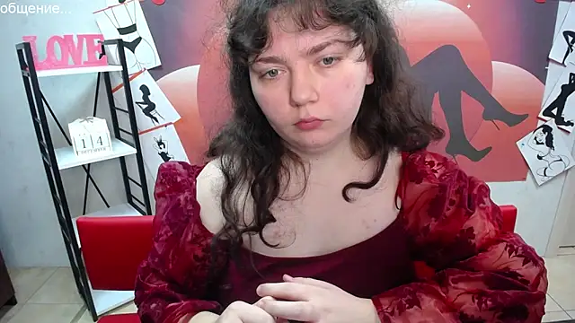 Snapshot of NeonilaLisova chatting on 12/14/25, 08:09 NeonilaLisova online show from 12/14/25, 08:09
