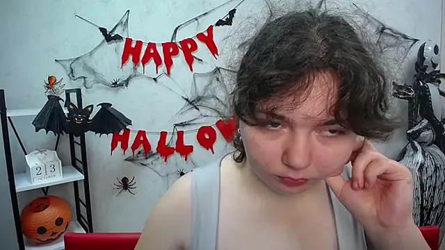 Snapshot of NeonilaLisova chatting on 10/24/25, 05:17 NeonilaLisova online show from 10/24/25, 05:17