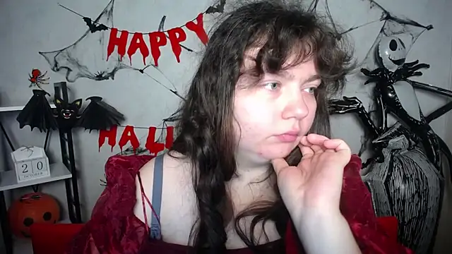 Snapshot of NeonilaLisova chatting on 10/20/25, 11:22 NeonilaLisova online show from 10/20/25, 11:22