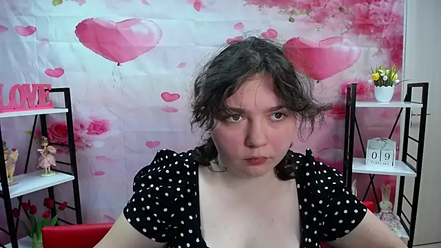 Snapshot of NeonilaLisova chatting on 02/09/26, 12:58 NeonilaLisova online show from 02/09/26, 12:58