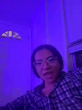 Snapshot of vixxnovalee chatting on 09/27/25, 11:05 vixxnovalee online show from 09/27/25, 11:05