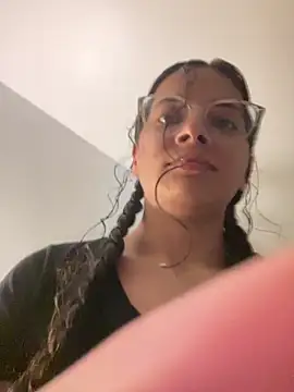 Snapshot of vixxnovalee chatting on 02/27/26, 10:15 vixxnovalee online show from 02/27/26, 10:15