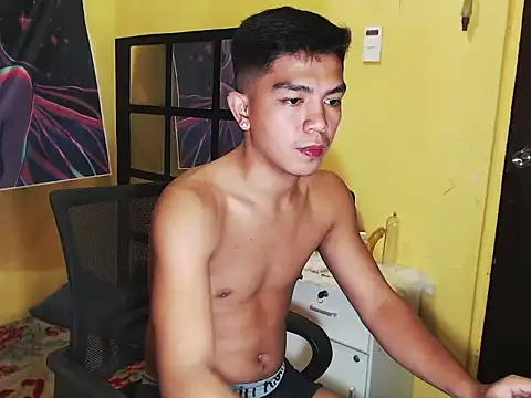 Hunky paul online show from 12/15/25, 08:25