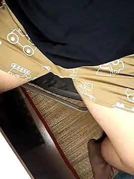 MinhTuan2002 online show from 09/11/25, 09:37