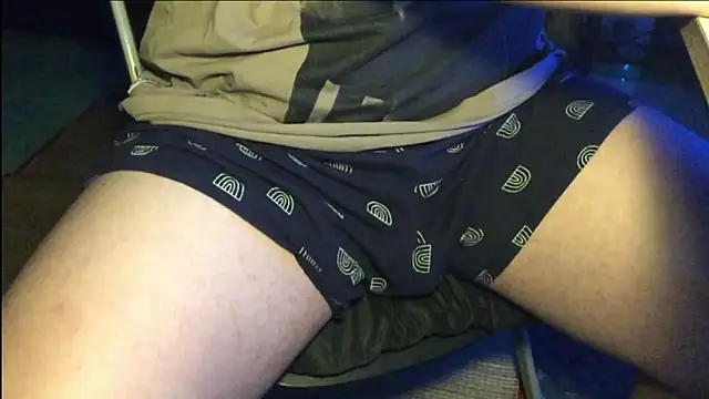 MinhTuan2002 online show from 12/04/25, 05:34