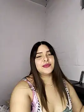 Nahomy cm online show from 09/24/25, 10:27