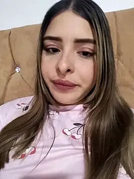 Nahomy cm online show from 04/22/26, 04:08