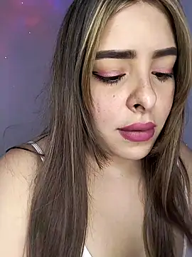 Nahomy cm online show from 12/18/25, 08:34