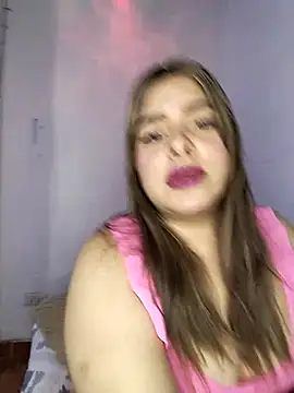 Nahomy cm online show from 12/21/25, 08:20