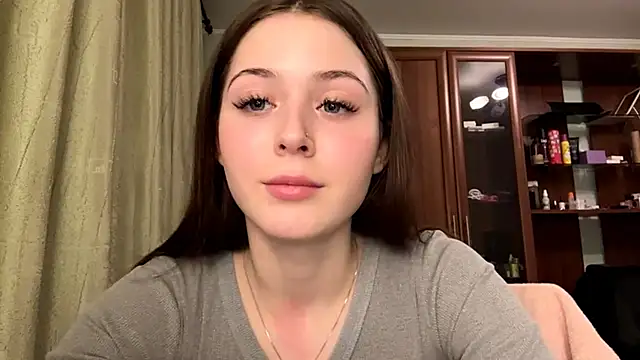 Adel strongwoman online show from 03/25/26, 06:18