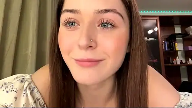 Adel strongwoman online show from 12/05/25, 05:11