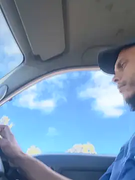 Snapshot of Smallboybigworld chatting on 02/13/26, 08:36 Smallboybigworld online show from 02/13/26, 08:36