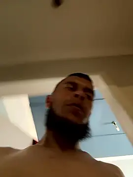 Snapshot of Smallboybigworld chatting on 01/11/26, 08:43 Smallboybigworld online show from 01/11/26, 08:43