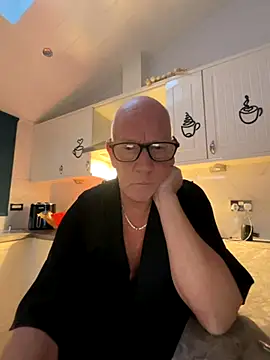 philefc online show from 12/03/25, 03:44