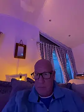 philefc online show from 12/21/25, 03:57