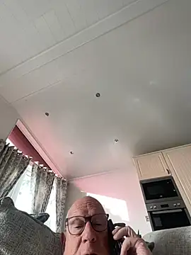 philefc online show from 02/25/26, 10:04