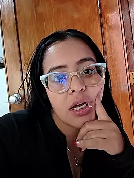 Snapshot of Sofia_leving chatting on 09/29/25, 05:18 Sofia leving online show from 09/29/25, 05:18