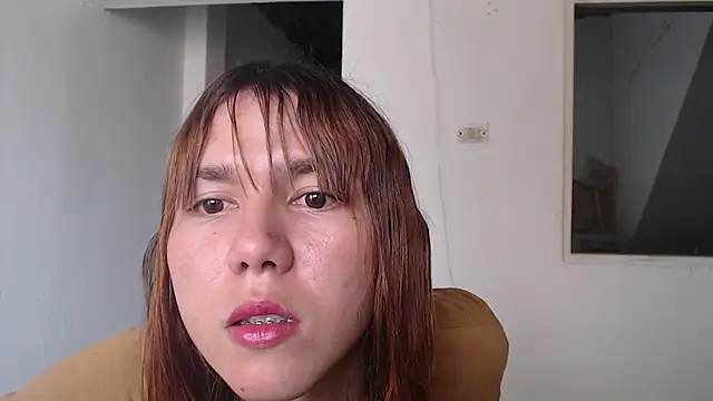 Dolly Peach  online show from 09/16/25, 06:42