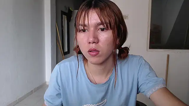 Dolly Peach  online show from 09/18/25, 06:33