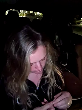 Snapshot of Bridgette03 chatting on 10/28/25, 01:43 Bridgette03 online show from 10/28/25, 01:43