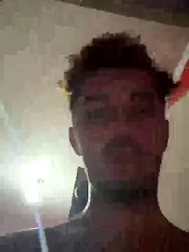 Snapshot of Fumoice chatting on 12/18/25, 09:29 Fumoice online show from 12/18/25, 09:29